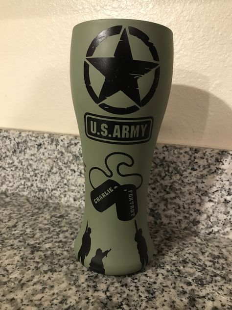 Cricut Army Projects, Beer Tumbler Ideas, Russian Clothes, Tumbler Business, Tumblers Ideas, Cup Inspiration, Cricut Cups, Bridal Party Tumblers, Tumbler Inspiration