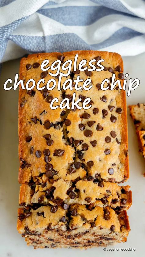 Eggless Chocolate Chip Muffins, Cake Mix Banana Bread, 3 Ingredient Cakes, Eggless Chocolate Cake, Chocolate Chip Bread, Eggless Cake Recipe, Eggless Desserts, Eggless Recipes, Moist Banana Bread