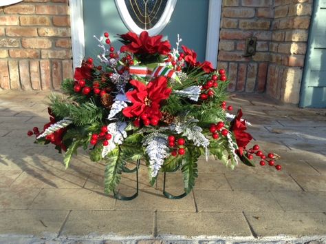 Saddle Arrangements, Basket Flower Arrangements, Cemetery Decorations, Cemetery Flowers, Holiday Flower, Sympathy Flowers, Xmas Wreaths, Christmas Arrangements, Christmas Centerpieces