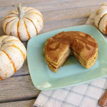 Weight Watchers Pancakes- BEST WW Pancake Recipes – Easy Weight Watchers Diet Ideas Spice Cake Pumpkin Muffins, Pumpkin Mug Cake, Pumpkin Pudding Recipes, Weight Watchers Pancakes, Healthy Fall Desserts, Pumpkin Pancake, Weight Watchers Pumpkin, Pumpkin Fudge, Crustless Pumpkin Pie