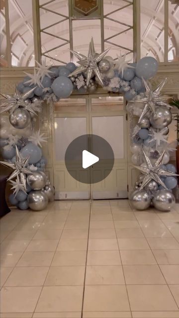 Unique Balloons on Instagram: "❄️WINTER WONDERLAND❄️

First Xmas theme of the year, how good would this be at your works Christmas party❄️

@the_met_hotel_leeds 
.
.
.
.
#leedsballoons #balloonsleeds #yorkshireballoons #leedsevents #filledwithlove #uniqueballoonsleeds #eventplannerleeds #eventplanner #yorkshireevents #weddingballoons #ballooninstallation  #balloonbackdrop #balloonwall #balloonsyorkshire #balloonsofinstagram #balloonlife #balloonbouquet #sempertex #qualatex #anagram #christmasballoons #christmasparty" Winter Wonderland School Dance, Winter Dance Themes, Winter Wonderland Balloon Arch, Winter Wonderland Dance, Winter Wonderland Balloon Garland, Winter Balloons, Santa Balloon, Snowflake Balloons, Winter Wonderland Christmas Party