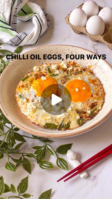 Chilli Oil Eggs, Egg Fry Recipes, Chilli Oil Recipe, Ayushi Gupta, Breakfast Casserole Dishes, Eggs Feta, Fried Egg Recipes, Savoury Breakfast, Splash Of Water