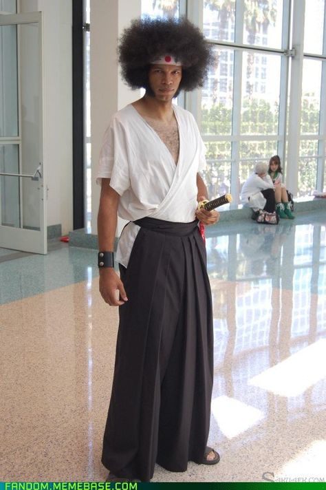 Saku AFK's Afro Samurai cosplay. Spot. On. Male Halloween Costume Ideas, Halloween Character Ideas, Martial Arts Fashion, Samurai Cosplay, Black Cosplayers, Samurai Clothing, Funny Couple Halloween Costumes, Black Cosplay, Afro Samurai