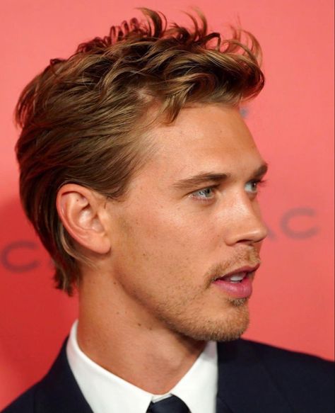 Austin Butler Hair, Elvis Movies, Dear Future Husband, Austin Butler, Pure Beauty, Good Looking Men, Elvis Presley, Mens Hairstyles, Hair Inspiration