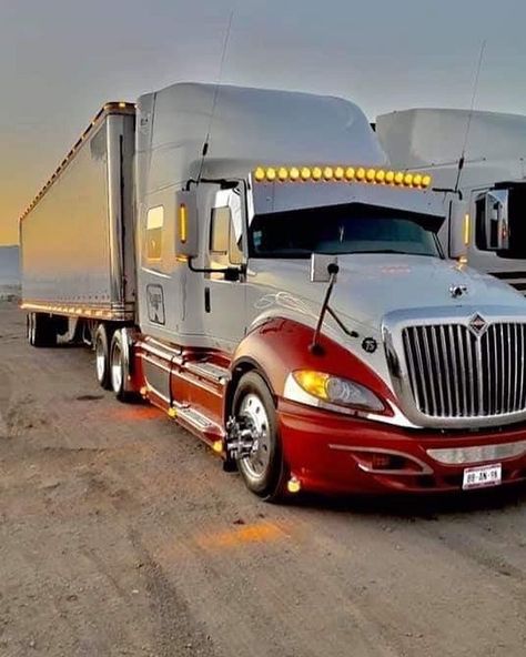 Navistar International, American Trucks, Peterbilt 389, Peterbilt 379, Trucking Life, Mack Trucks, International Harvester, Tractor Trailers, Peterbilt