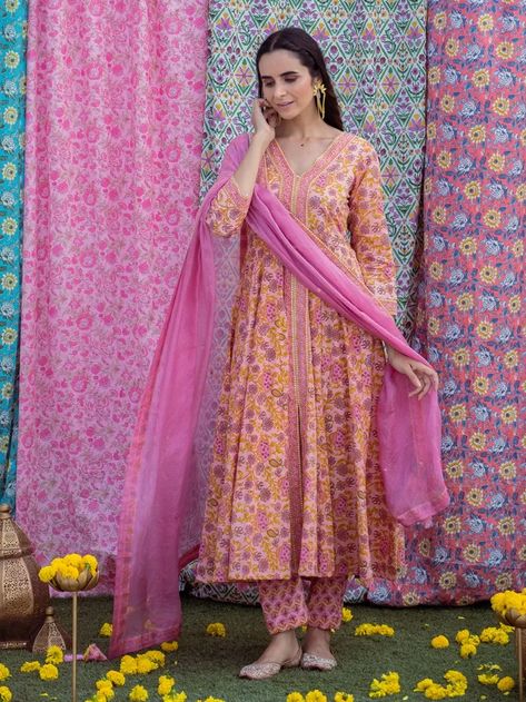 Buy Pink Hand Block Printed Cotton Kalidar Suit with Kota Silk Dupatta- Set of 3 | RJ125/RVCL7 | The loom Kota Cotton Suit Design, The Loom Suits, Designer Dresses Couture, Dress Designs For Stitching, Cotton Suit Designs, Tassels Designs, डिजाइनर कपड़े, Block Printed Suits, Saree Tassels Designs