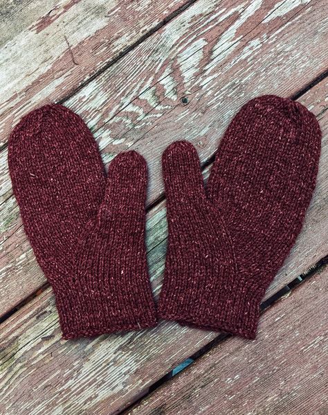 arched gusset mittens (pattern by purlsoho) made from leftover yarn from the gabrielle cardigan #knit #knitting #knitknitknit #knittingpattern #knittinginspiration #knittingideas Leftover Yarn, Cardigan Knit, Mittens Pattern, Knitting Inspiration, Knitting Patterns, Yarn, Knitting, Pattern, Quick Saves