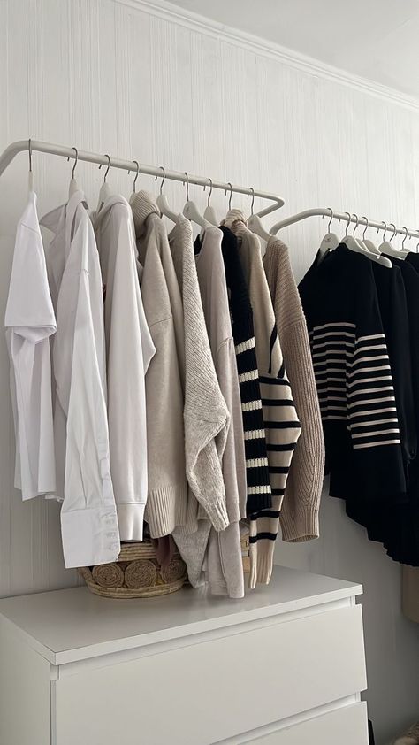 Inspiration Dressing, Decision Fatigue, Wardrobe Organisation, Wardrobe Room, Perfect Closet, Girl Closet, Closet Organizer, Room Makeover Bedroom, Room Makeover Inspiration