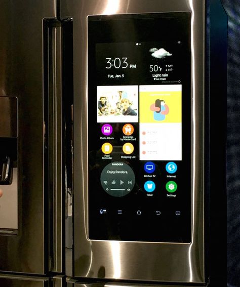 Wow. Just wow. With a 21.5-inch touchscreen, Amazon Alexa integration, and cameras that show what's inside, Samsung's new fridge can do everything but cook your dinner. Touch Screen Fridge, Refrigerator Aesthetic, Samsung Family Hub Refrigerator, Family Hub Refrigerator, New Fridge, Samsung Fridge, Family Hub, Wardrobe Outfits, Waiting Rooms