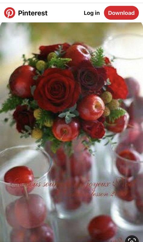 Rose Centrepiece, Fruit Bouquet Diy, Apple Centerpieces, Roses Centerpiece, Rose Centerpiece, Apple Wedding, Apple Rose, Nice Holiday, Tafel Decor