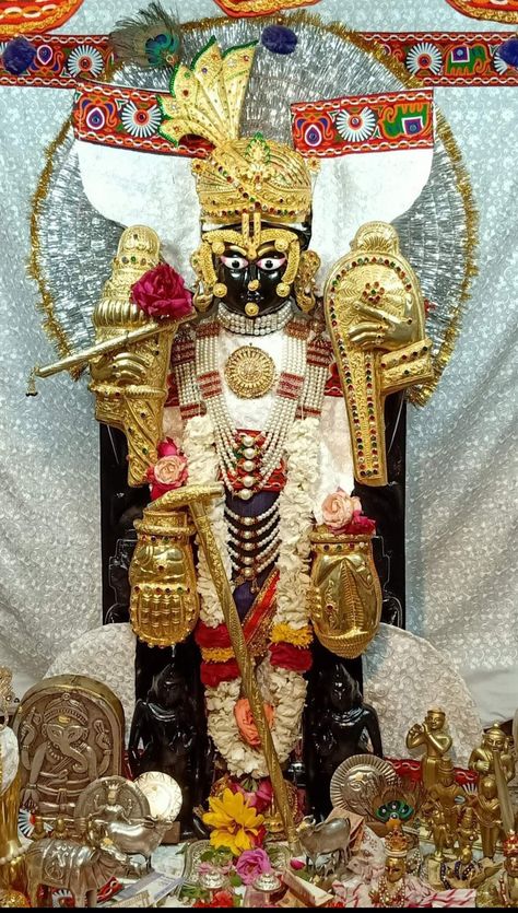 Ranchodraiji Photo, Krishna Dress, Lord Durga, Happy Birthday Text, Wallpaper Photo Gallery, Durga Images, God Images, Birthday Text, Krishna Ji