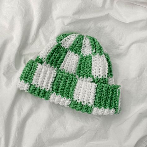 Crochet Hat Pattern Crochet Beanie the Checker Beanie - Etsy Canada Checkered Crochet Beanie Pattern, Crochet Beanie With Design, Checkered Beanie Crochet Pattern, Checkered Crochet Beanie, Crochet Checkered Hat, Crochet Checkered Beanie, Crochet Activity, Checkered Beanie, Beanie Design