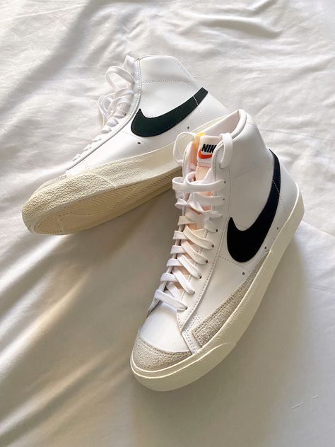 Men’s Nike Blazers, Mid Top Sneakers Outfit, Nike Blazer Mid 77 Outfit Men, Nike Mid 77, Nike Blazer Outfit Men, Mid Blazer 77, Blazers Nike, Nike Blazer 77, Nike Mid