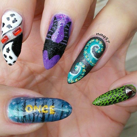 Once Upon a Time nail art design 3/5/2015 Once Upon A Time Nails Ideas, Once Upon A Time Nails, Geeky Nails, Nail Contest, Time Nails, Nail Polish Style, Polish Style, Mini Canvases, Different Types Of Nails