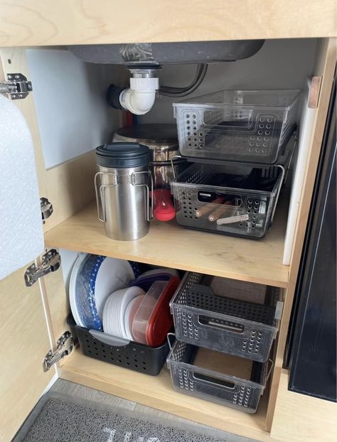 Tab Trailer, Teardrop Camper Interior, Camper Storage Ideas Travel Trailers, Camper Organization Travel Trailers, Caravan Storage, Organization Travel, Yee Yee, Camper Organization, Camper Hacks