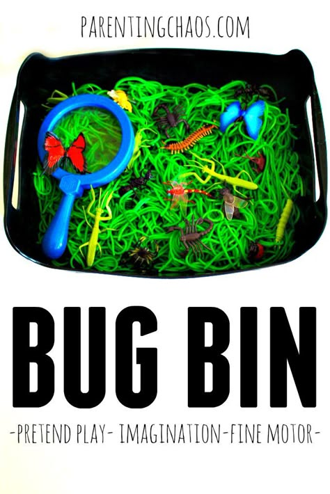 Spaghetti Sensory Bin, Magnifying Glass Activities, Noodle Sensory Bin, Spaghetti Sensory Play, Insect Sensory, Preschool Bugs, Garden Sensory, Bug Activities, Preschool Sensory