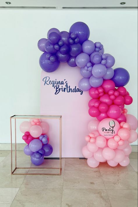 Pink And Purple Balloon Garland, 3d Backdrop, Party Balloons Diy, Purple Birthday Party, Barbie Party Decorations, Birthday 30, Purple Pink Color, 3rd Birthday Ideas, Balloon Display