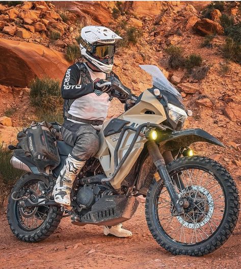 Klr 650 Adventure, Adventure Bike Motorcycles, Bike Motorcycles, Klr 650, Hello Moto, Biker Aesthetic, Bike Trail, Motorcycle Travel, Dual Sport