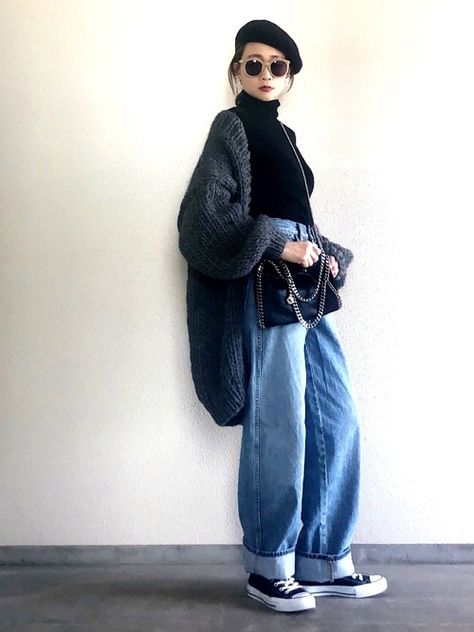 Japanese Winter Fashion, Japanese Fashion Women, Japan Fashion Street, Casual Outfit Inspiration, Mode Casual, Asian Outfits, Japanese Outfits, Japan Fashion, Mode Inspiration