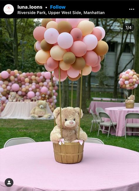 Baby Shower Centerpiece Ideas, Baby Shower Girl Diy, Girl Baby Shower Centerpieces, Baby Shower Checklist, Boy Baby Shower Centerpieces, Girl Shower Themes, Classy Baby Shower, Bear Baby Shower Theme, Idee Babyshower