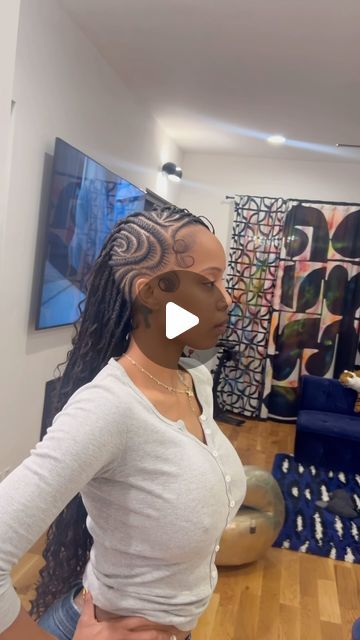 Mowhak Hairstyle Female, Braided Mohawk Hairstyles For Black Hair, Mohawk Braids For Black Women, Mohawk Cornrow Hairstyles, Half Up Half Down Braids Black Women, Mohawk Braids For Kids, Braided Mohawk For Black Women, Braided Mohawk Black Hair, Mohawk Braid Styles