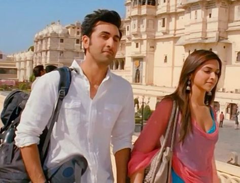 Bollywood Movies Outfits, Naina And Aditi Yjhd, Naina Talwar Yjhd Outfits, Bollywood Romance, Deepika Padukone Movies, Vintage Bollywood Aesthetic, Bollywood Aesthetic, 90s Bollywood Aesthetic, Bollywood Theme