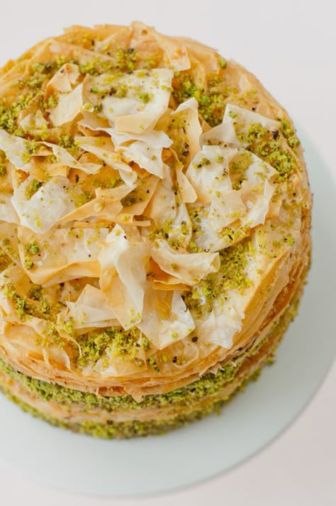 Pistachio Baklava Cake ~  Baklava, the Greek, Turkish, Lebanese rich, sweet pastry made of layers of phyllo dough filled with nuts and sweetened with syrup. Baklava Cake Recipe, Baklava Recipes, Baklava Cake, Pistachio Baklava, حلويات عربية, Pistachio Cake, Lebanese Recipes, Cooking Guide, Sweet Pastries