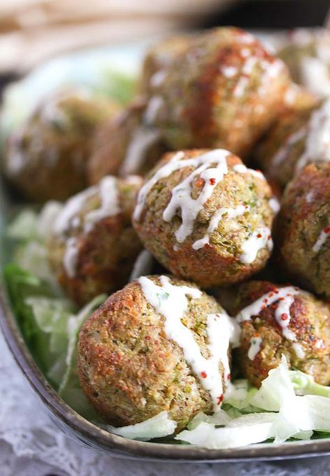 Baked Broccoli And Cauliflower, Cauliflower Balls, Broccoli Meatballs, Leftover Broccoli, Balanced Vegetarian Diet, The Best Cauliflower, Healthy Vegetarian Diet, Baked Broccoli, Broccoli Bites