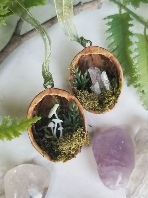 Terrarium Ornaments, Forest Terrarium, Nature Ornaments, Christmas Mushroom, Nature Christmas, Decorating Wedding, Fairytale Decor, Mushroom Crafts, Whimsical Woodland