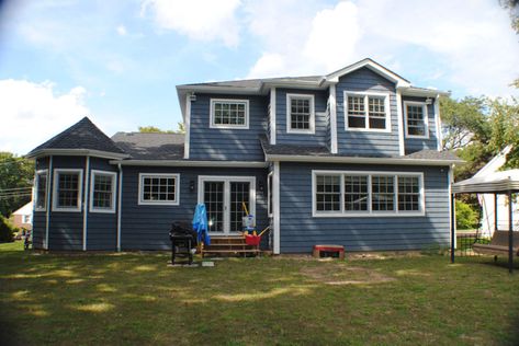 Certainteed Pacific Blue - Jimmy 4 Contracting Pacific Blue Siding, Blue Siding House, Certainteed Vinyl Siding, Blue Exterior House Colors, Blue Vinyl Siding, Certainteed Siding, Vinyl Shake Siding, Siding Choices, Blue Siding