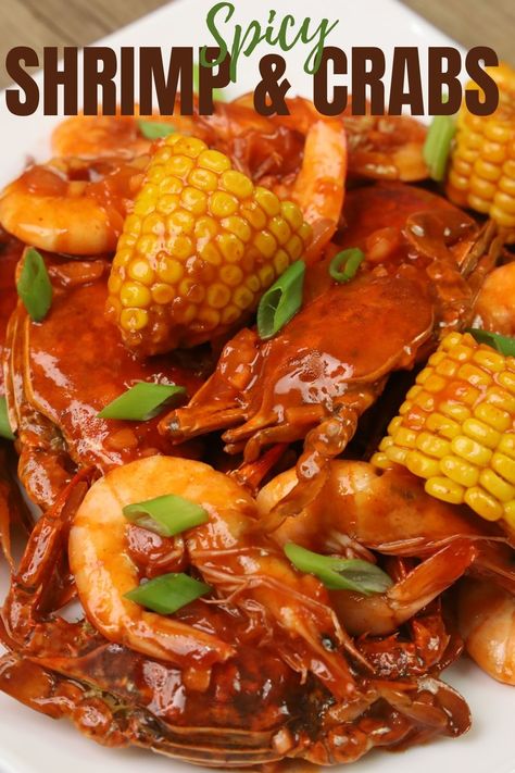 Boiled Crab, Crab Seafood Boil, Crab And Corn, Chili Crab, Spicy Garlic Shrimp, Seafood Recipe, Sauteed Shrimp, Dungeness Crab, Shrimp Boil