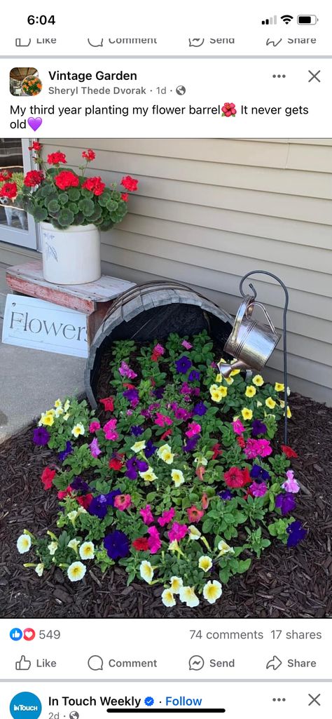 Front Landscaping Ideas Low Maintenance Curb Appeal, Front Yard Garden Decor, Square Flower Bed Ideas Front Yard, Along House Landscaping, Landscaping Around Stairs, Simple Flowerbed Ideas, Bakeyard Ideas, Under Bay Window Landscaping, Side Of House Flower Bed