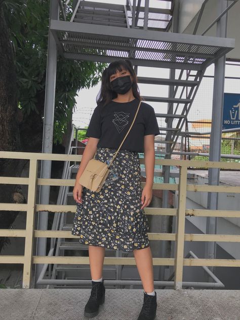 Black midi skirt | simple black tee | ankle boots T Shirt And Midi Skirt, Graphic T Shirt And Skirt Outfit, Black Skirt With Flowers Outfit, Midi Skirt Outfit Tshirt, Mid Size Midi Skirt Outfit, Black Midi Skirt Outfit Spring, Midi Skirt With Tshirt, Black Floral Midi Skirt Outfit, Black Flower Skirt Outfit