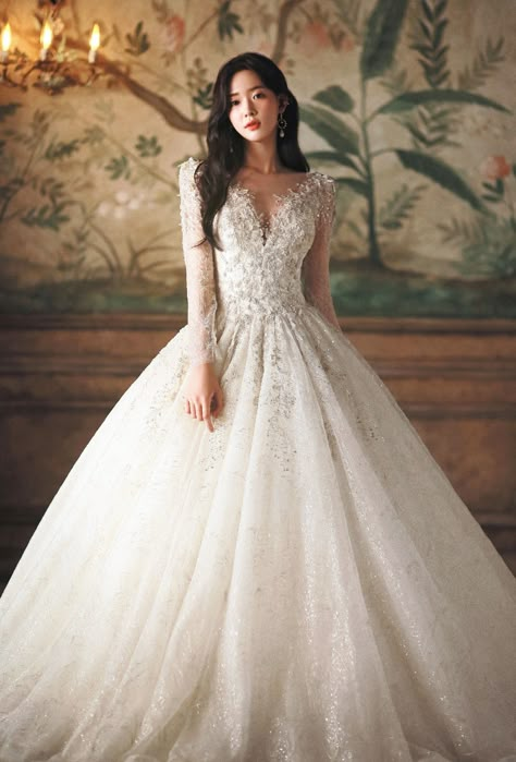 KOREAN WEDDING B-003 ST. JUNGWOO-NATURAL STUDIO : korea wedding pledge Korean Wedding Dress Elegant, Bride Dress Korean, Korean Bride Dress, Aline Wedding Dress Korean, Korean Wedding Dress Gowns, Korean Wedding Dress Princesses, Wedding Dresses Korean, Korean Actress Wedding Dress, Korean Bride