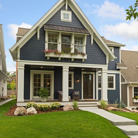 75 Blue Exterior Home Ideas You'll Love - June, 2022 | Houzz American Farmhouse Exterior, Cottage House Exterior, Blue Siding, Farmhouse Exterior Design, Small Cottage Homes, Hale Navy, Craftsman Exterior, American Farmhouse, Pintura Exterior