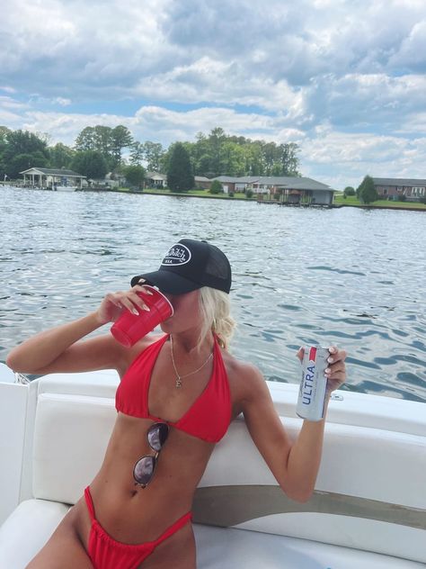 elliegallien | VSCO 4th Of July Boat Outfit, 4th Of July Lake Pictures, 4th Of July Lake Outfit, Lake Inspo Pics, Fourth Of July Pics, Aesthetic Lake Pictures, 4th Of July Pics, Pictures With Friends Aesthetic, With Friends Aesthetic