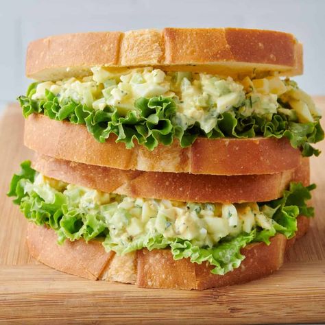 5-Minute Egg Salad Sandwich - FeelGoodFoodie Yogurt Egg Salad, Boiled Egg Sandwich, Greek Yogurt Eggs, Sliders Recipes, Healthy Egg Salad, Make Greek Yogurt, Egg Salad Sandwich, Creamy Eggs, Egg Sandwich