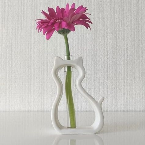 Amazon.com: LOVE LOVE JAPAN Cat Flower Vase Japanese Mino Ware | Cat Design | Home Decor Traditional Handmade Ceramic | Modern Unique | Kitchen Living Room | 3.9 inch | White Kitty : Home & Kitchen Home Decor Traditional, Japan Cat, Vase Holder, Transparent Flowers, Cat Flowers, Modern Vase, Unique Kitchen, Home Decor Vases, Unique Ceramics