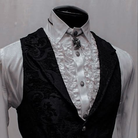 Fancy Black Suits For Men, Victorian Goth Male Fashion, Victorian Man Outfit, Masquerade Ball Men Outfit, Butler Outfit Men, Gothic Suit Mens, 20s Mens Fashion Gatsby, Mascarade Party Outfit Men, Corp Goth Men