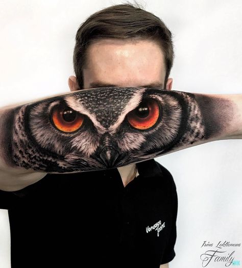 awesome owl tattoo © tattoo artist •𝐈𝐫𝐢𝐧𝐚 𝐋𝐨𝐤𝐭𝐢𝐨𝐧𝐨𝐯𝐚• @loktionova.tattoo 💕💕💕💕💕 Sumari Tattoo, Tattoo Bicep, Owl Eye Tattoo, Realistic Owl Tattoo, Owl Tattoo Sleeve, Tatoo 3d, Owl Tattoo Drawings, Realistic Tattoo Sleeve, Tattoos Mandala