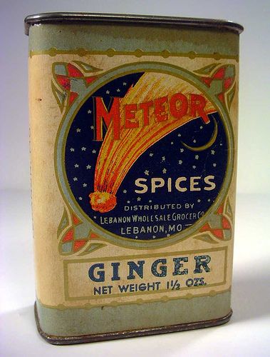 Lata Vintage, Spice Tins, Old Metal, Vintage Packaging, Tin Containers, Photo Vintage, Country Store, Vintage Tins, Vintage Labels