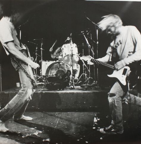 Nirvana Record, Nirvana Concert, Nirvana Lyrics, Nirvana Live, Band Aesthetic, Krist Novoselić, Reading Festival, Paramount Theater, Back Vocal