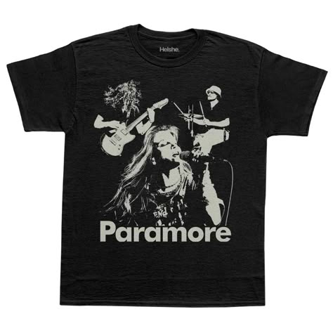 Paramore Merch, Paramore Band, Band Tee Outfits, Vintage Rock T Shirts, Parker Outfit, The Cardigans, Movie Tees, Metal Clothing, Tour Merch