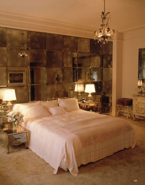 Foxed Mirror, Hollywood Bedroom, Aesthetic Rooms, Design Exterior, Chic Bedroom, Dream House Interior, House Room, Room Inspiration Bedroom, Mirror Glass