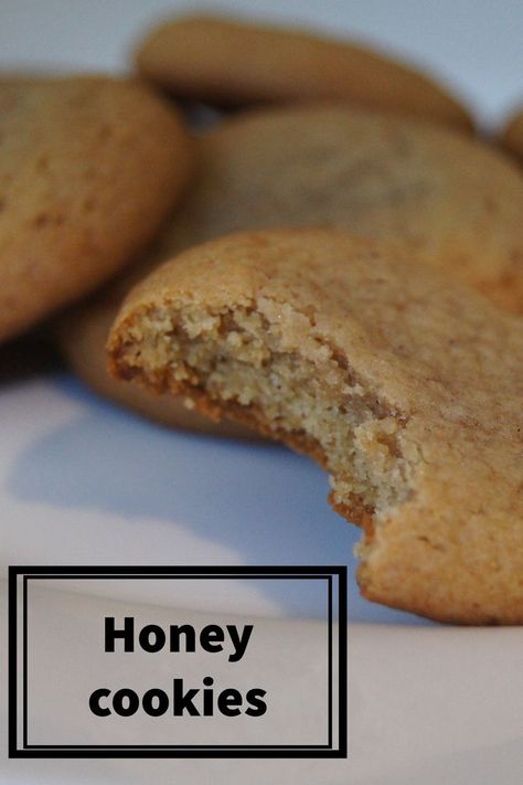 Honey Spice Cookies, Brown Butter Honey Cookies, Healthy Honey Cookies, Cookies With Honey Recipes, Soft Honey Cookies, Honey Sugar Cookies, Honey Cookies Christmas, Honey Deserts Recipes, Cookies With Honey Instead Of Sugar