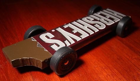 Hershey's Chocolate Bar - Pinewood Derby Car by Shook Photos, via Flickr Pinewood Derby Cars Designs, Bored Button, Awana Grand Prix Car Ideas, Pinewood Derby Cars Ideas, Pinewood Derby Cars Templates, Pinewood Derby Car, Derby Ideas, Derby Car, Cars Ideas