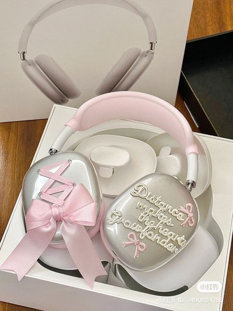 Kotak Bento, Headphone Decoration, Cute Headphones, Apple Headphone, Pink Lifestyle, Pink Girly Things, Pink Vibes, Girly Accessories, Everything Pink