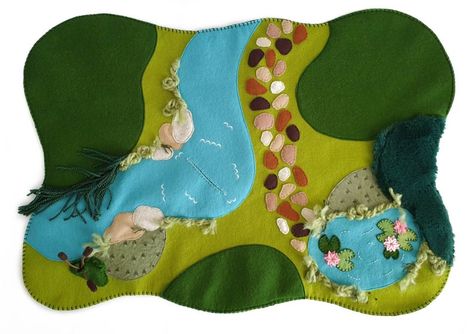 Felt Play Mat, Waldorf Crafts, Felt Stories, Ornament Tutorial, Small World Play, Waldorf Toys, Felt Diy, Handmade Felt, Felt Toys