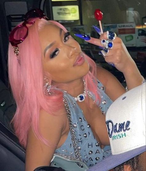 Saweetie Icy Grl Aesthetic, Sweetie Icy Girl, Saweetie Mood, Icy Aesthetic, Saweetie Icy Grl, Cartoon Rappers, People References, Icy Girl, Gallery Dept