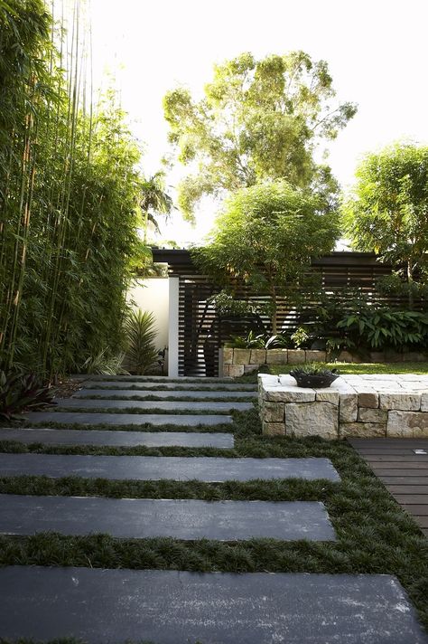 Large concrete pavers instead of turfstone Rectangular Pavers, Concrete Sleepers, Bamboo Landscape, Terrasse Design, Walkways Paths, Stone Steps, Modern Garden Design, Concrete Pavers, Contemporary Garden